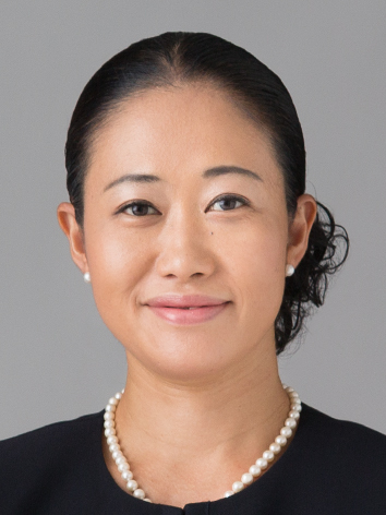 株式会社オカモトヤ 専務取締役 鈴木美樹子