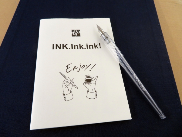 入場料は税込 1000円（試筆ノート、特製つけペン、インクリストほか付）。1回150分完全予約制