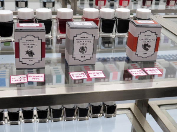 川崎文具店「WINE AGING RED」「SILVER AGING　GRAY」「LEATHER AGING BROWN」数量限定