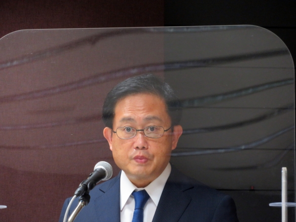 芳賀信享社長は「新たなビジネスマッチングのチャンスを提供し、出展社様と来場者様のご商売が上手くいくよう全力でバックアップしていきます」と挨拶