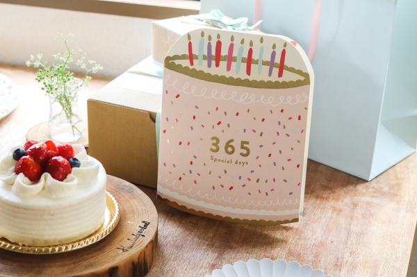 ●アニバーサリーボード M(グリーティングライフ)・・・825円