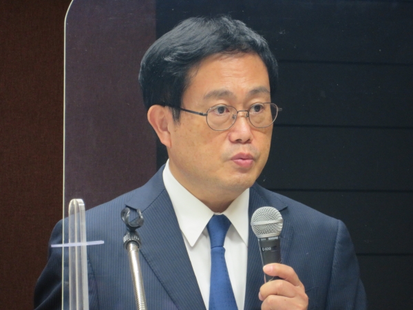 芳賀信享社長は、「前回秋の東京ギフト・ショー総出展社数は1988社、総来場者数は3日間合計で19万2334人でした。来場数はコロナ禍前の水準にＶ字回復し、出展社、来場者の双方から多くの好評を得、盛況のうちに閉会しました。来年2月の開催も、さらなる盛り上がりが期待されます」と出展を呼びかけた。