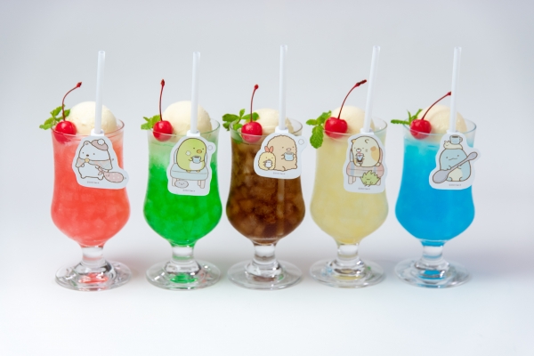 「すみっコのカラフルクリームソーダ」800円（税込）