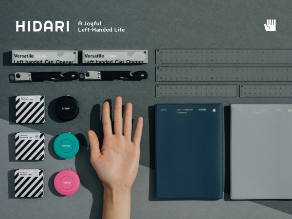 当店オリジナル「HIDARI」シリーズのアイテムも勢揃い