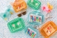 レトロかわいいサクラクレパス商品コラボのカラフルなビニールポーチが新登場！