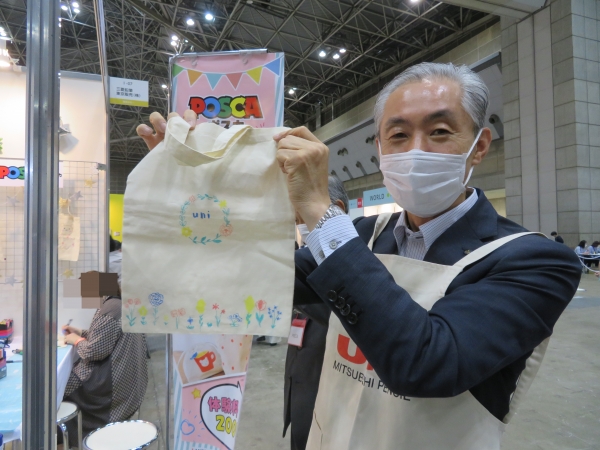 ポスカを使ってオリジナルコバック作成をしよう！ 三菱鉛筆東京販売