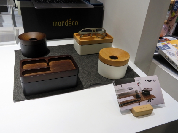 ブランド｜Mordeco  ＜コインが綺麗に転がっていく小銭入れ＞特許を取得した磁気回転構造により、スムーズに開閉可能。漏斗型のデザインで、小銭をスムーズに収納出来ます。穴の直径は約 3.3cm で、日本のすべての小銭に対応