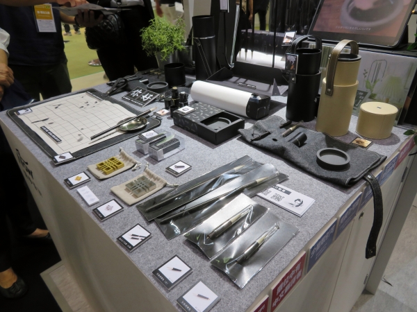 ブランド｜NOW4Design  ＜コンパクトに収納する書道具「小墨器」＞