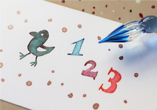 高濃度のラメ入りで煌めく