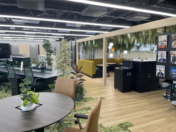 2階　オフィスの中核とクリエイティブスペース