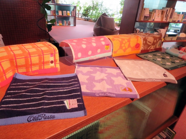 レロ文具のワンポイント刺しゅう入り「今治産タオルハンカチ」