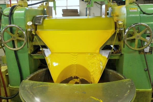 2.  独自技術を応用し、鮮やかな発色を実現