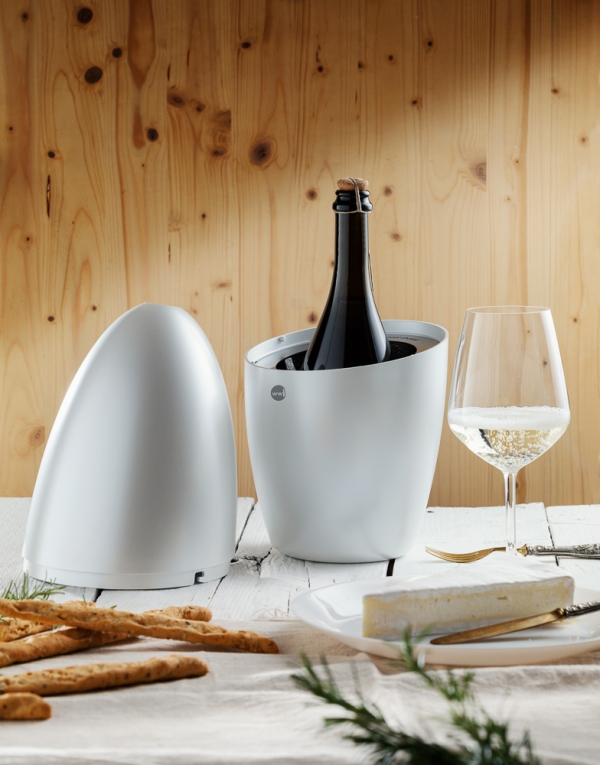 【WINE WEB DESIGN／株式会社HEP】ブース番号：西1-T14-03 ・出展商品：氷や水を使わないイタリア製ワインクーラー