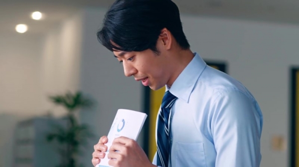 「困ったときは」篇（15秒）