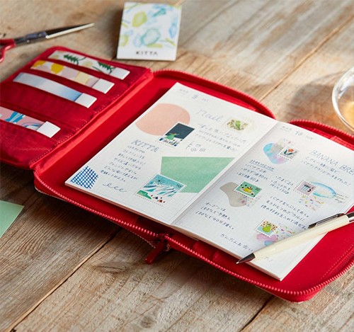 キングジム　ヒトトキノ－ト　ラウンドジップタイプ　パスポートサイズ各4,180円　コミックサイズ各4,730円