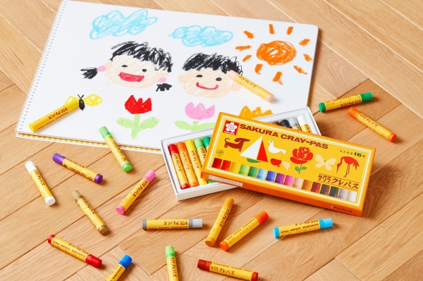 「クレパス(R)」は、学童用から専門家用まで幅広いニーズにお応えできる描画材料です。