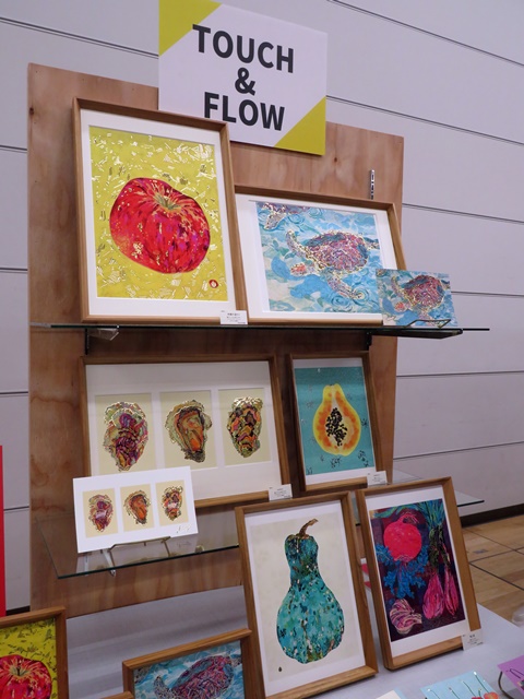 アートプロジェクト「Art Touch」に 画家、デザイナー、特殊印刷技術のコラボレーションによる 『アートポスター』『ポストカード』『ギフトカード』TOUCH＆FLOW