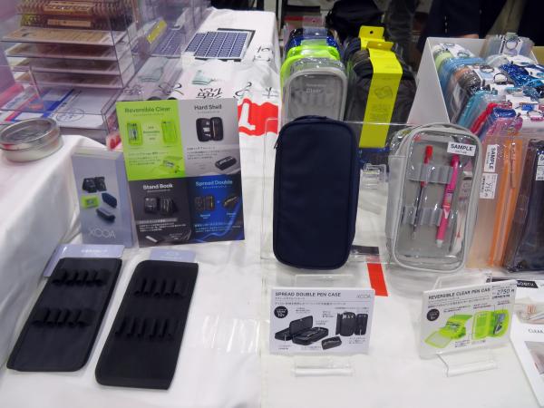 大切な筆記具を見せながら収納できる機能性ペンケース『XCOA（エクスコア）』LIHIT LAB.