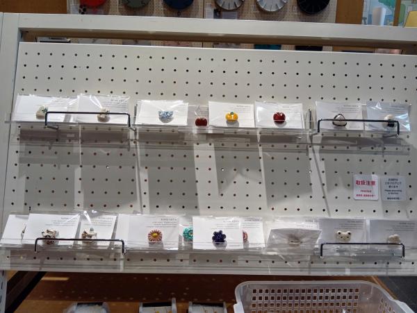 【KUTANI ＊en＊】ブローチ